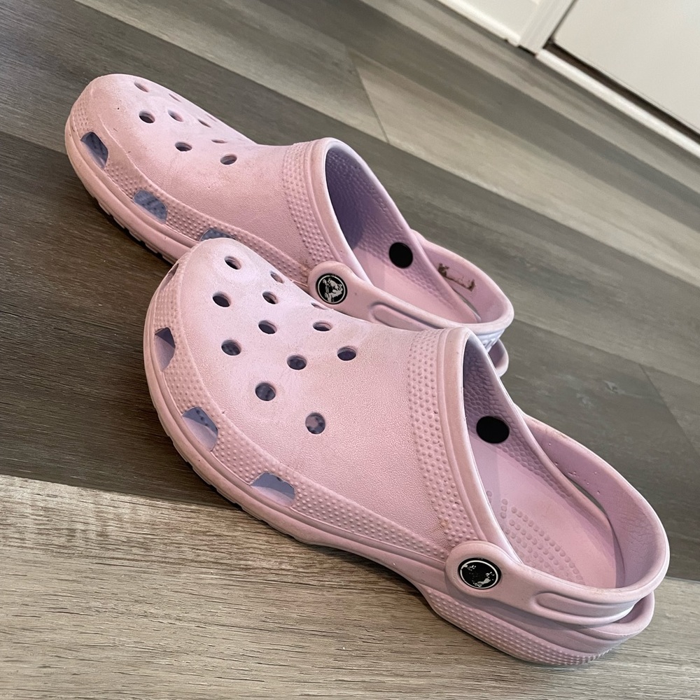 Crocs
